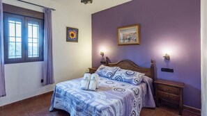 6 bedrooms, iron/ironing board, travel cot, WiFi - Los Hidalgos de Totalán by Ruralidays (Málaga)