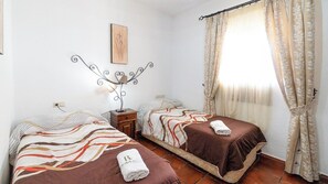 3 bedrooms, iron/ironing board, travel crib, WiFi - Los Morales Ronda by Ruralidays (Málaga)