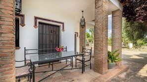 Outdoor dining - Los Morales Ronda by Ruralidays (Málaga)