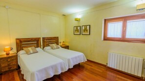 2 quartos, berço de viagem, Wi-Fi