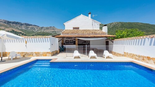 Cortijo El Llano de Priego Priego de Córdoba by Ruralidays