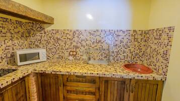 Fridge, microwave, stovetop, highchair