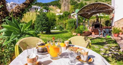 Villa Riillo Casarabonela by Ruralidays