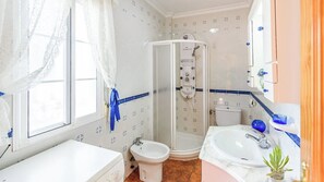 Bathtub