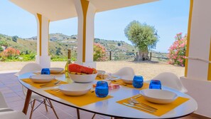 Outdoor dining - Cómpeta Rural - Casa Vistabella by Ruralidays (Málaga)