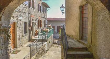 VOLLSTÄNDIG RENOVIERTES WEINLESEHAUS