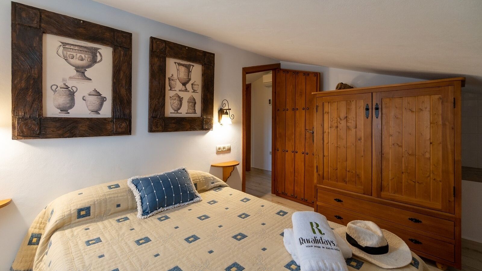 Fuente Luz de Frigiliana by Ruralidays