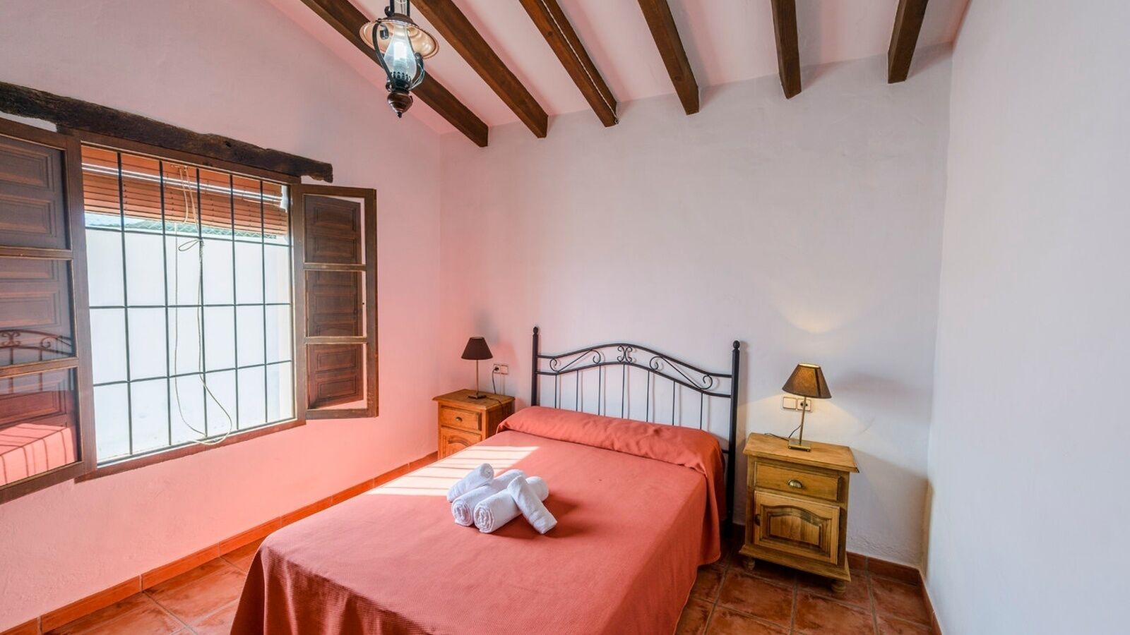 Lagar El Mirador Almáchar by Ruralidays