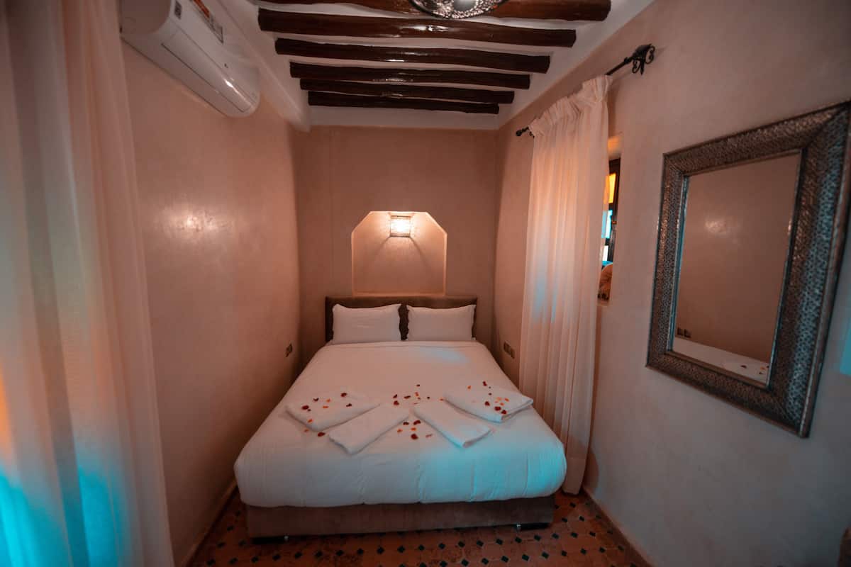 Chambre Double Confort | 1 chambre, coffres-forts dans les chambres, fer et planche à repasser