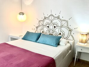 2 slaapkamers, een strijkplank/strijkijzer, wifi, beddengoed