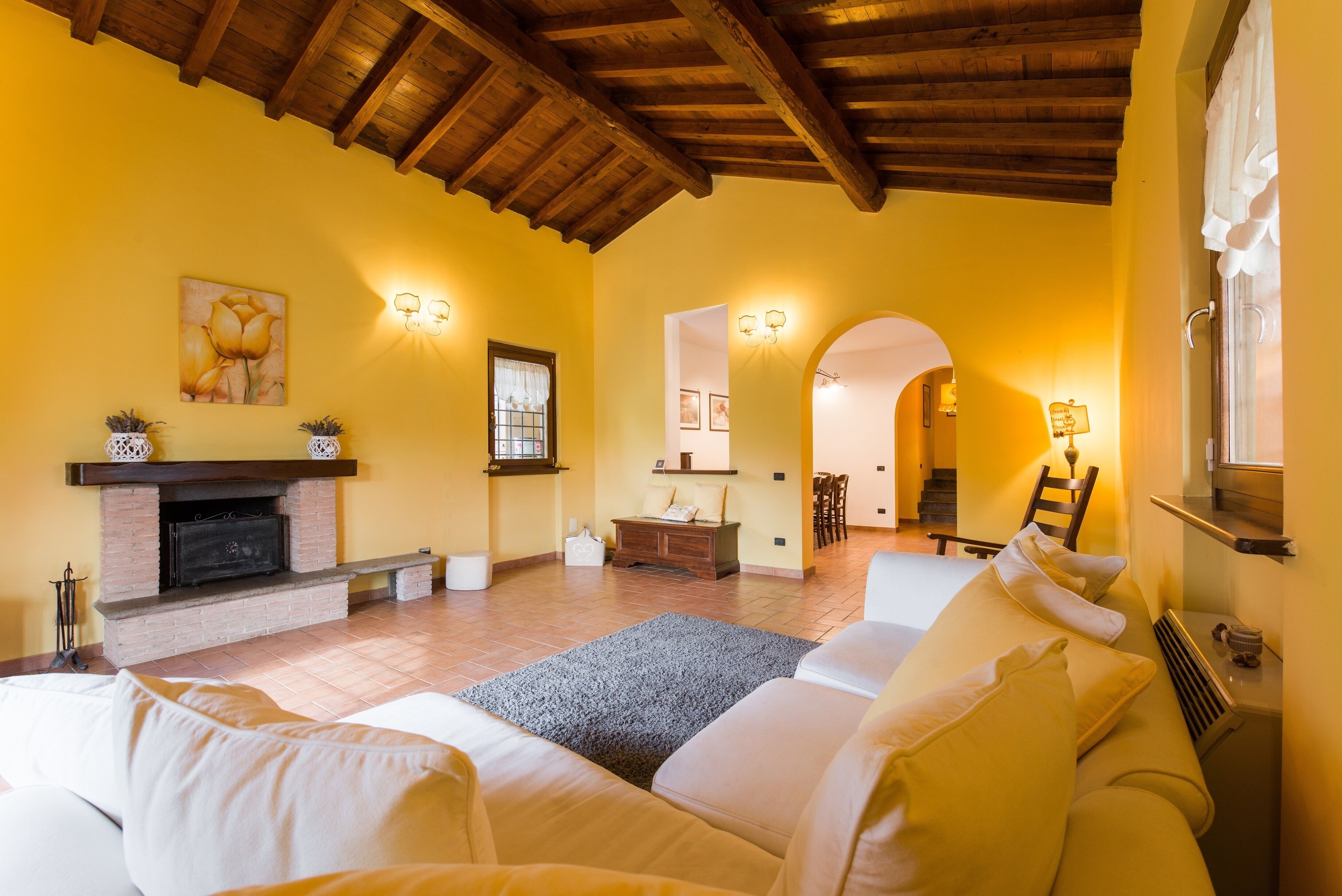 Elegant and spacious villa a few km from the lake and the center of Trevignano Romano