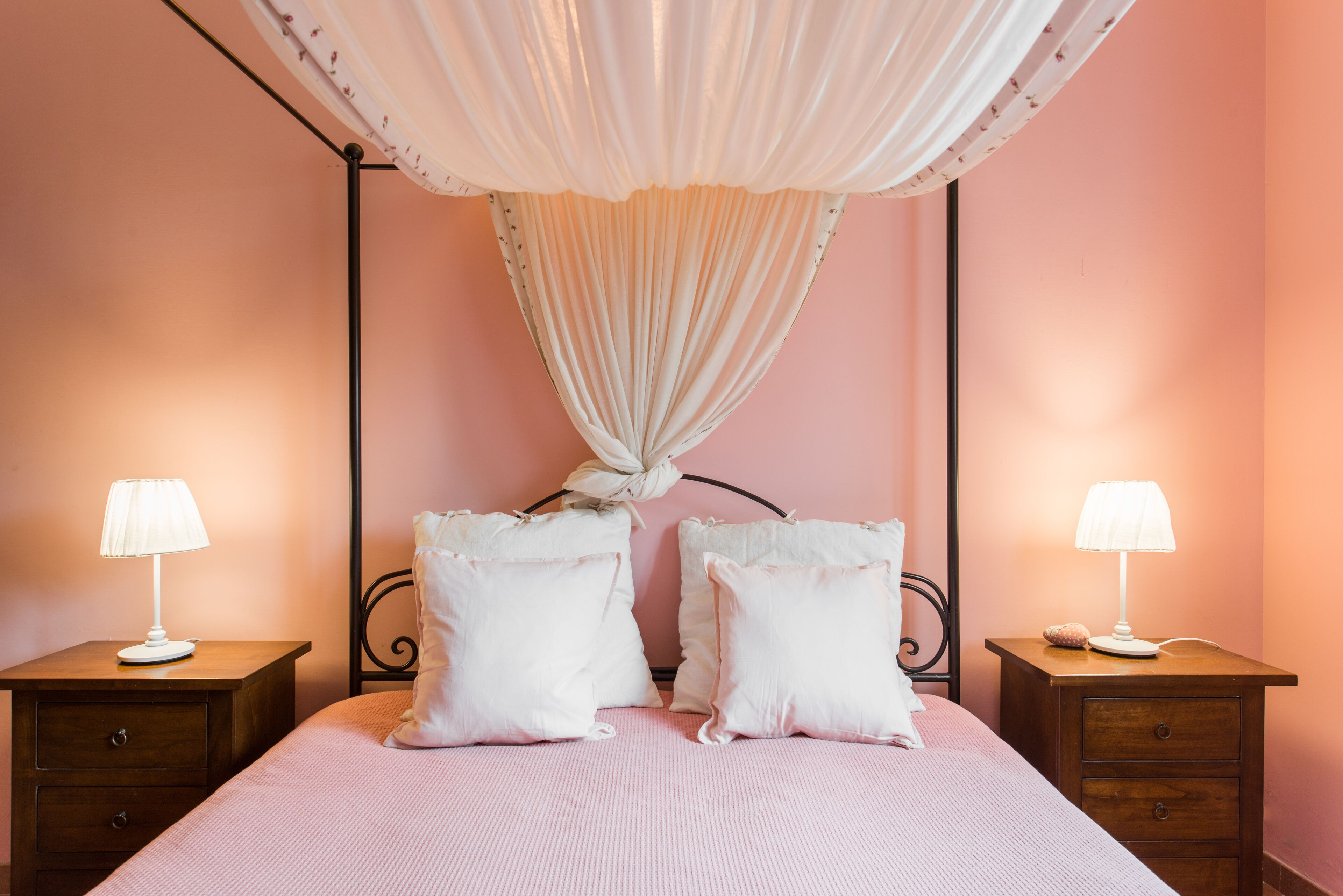 Elegant and spacious villa a few km from the lake and the center of Trevignano Romano