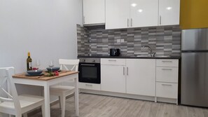 Apartment, Terrace | Private kitchenette