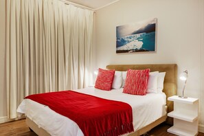 Apartment, 1 Schlafzimmer | Hochwertige Bettwaren, Schreibtisch, laptopgeeigneter Arbeitsplatz