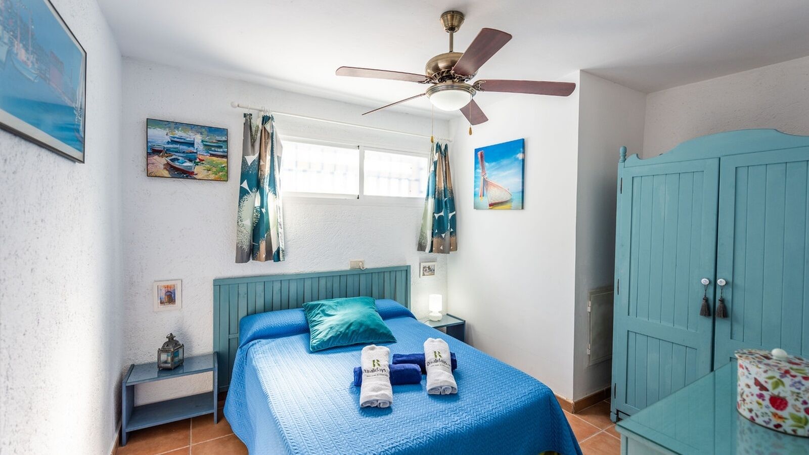 4 chambres, fer et planche à repasser, lit parapluie, Wi-Fi