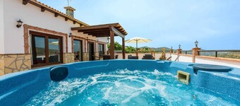 Villa Lucía de Canillas Canillas de Albaida by Ruralidays