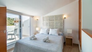 2 slaapkamers, een strijkplank/strijkijzer, reisbedje, wifi