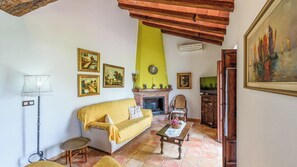 TV, fireplace, table tennis - La Viña del Arenal Pizarra by Ruralidays (Málaga)