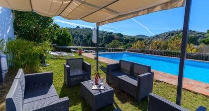 Casa Grande Constantina by Ruralidays