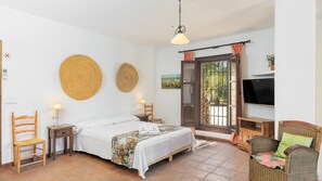 7 bedrooms, iron/ironing board, travel crib, WiFi - La Loma del Sabinal Álora by Ruralidays (Málaga)