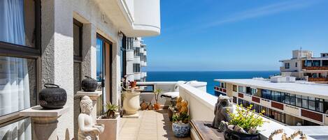 Luxury Penthouse (Kingsgate 54) | Terrace/patio