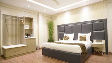 Premium Room | Individually furnished, desk, laptop workspace, free WiFi