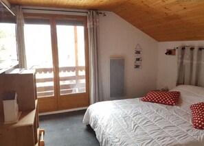 3 soverom, strykejern/-brett, wi-fi (inkludert) og sengetøy