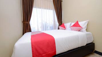 Standard Double Room | Desk, free WiFi, bed sheets