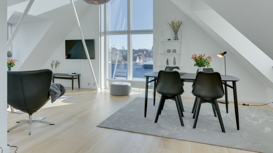 Harbour Penthouse