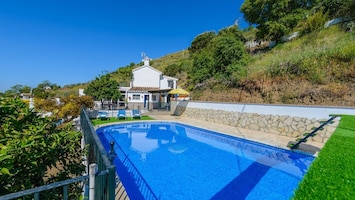 Villa López Cómpeta by Ruralidays