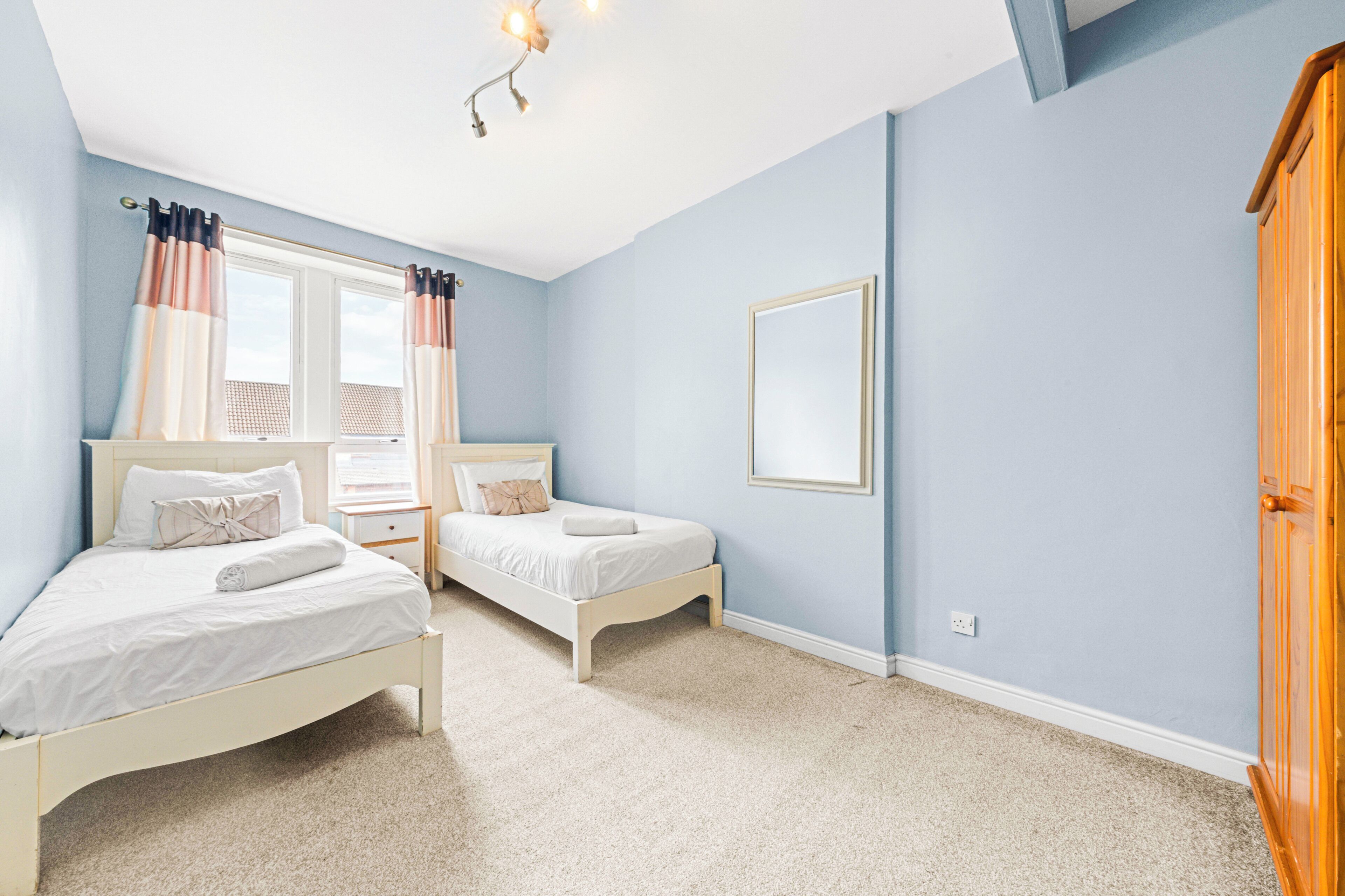 公寓, 3 間臥室 | 3 間臥室、客房內保險箱、書桌、遮光布/窗簾