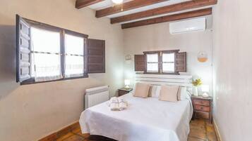 5 chambres, fer et planche Ă repasser, lit parapluie, Wi-Fi