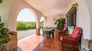 Outdoor dining - Casa Los Pérez Sedella by Ruralidays (Málaga)