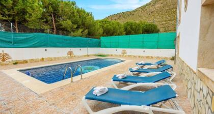 Lake view villa Iznájar by Ruralidays