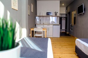 Kahden hengen standard-huone (kaksi sänkyä) | Pimennysverhot, silitysrauta/-lauta, ilmainen Wi-Fi, vuodevaatteet