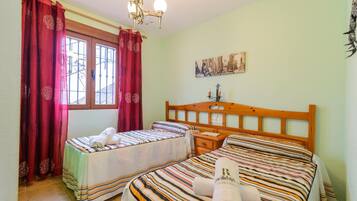 2 Schlafzimmer, Bügeleisen/Bügelbrett, WLAN