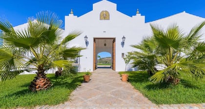 Finca Las Encinillas Arcos de la Frontera by Ruralidays