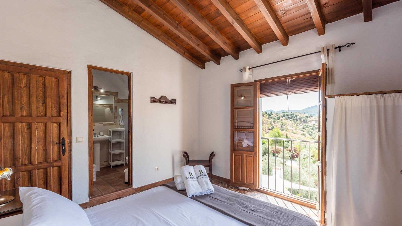 Guajar 2 Monda by Ruralidays