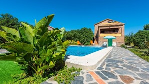 Pool - Los Girasoles El Gastor by Ruralidays (Cádiz)