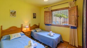 2 bedrooms, iron/ironing board, travel crib, WiFi - Cortijo Las Pitas Órgiva by Ruralidays (Granada)