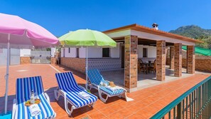 Outdoor dining - Cortijo Metomela Torrox by Ruralidays (Málaga)