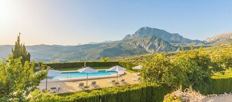 Las Monjas - Camara Periana by Ruralidays