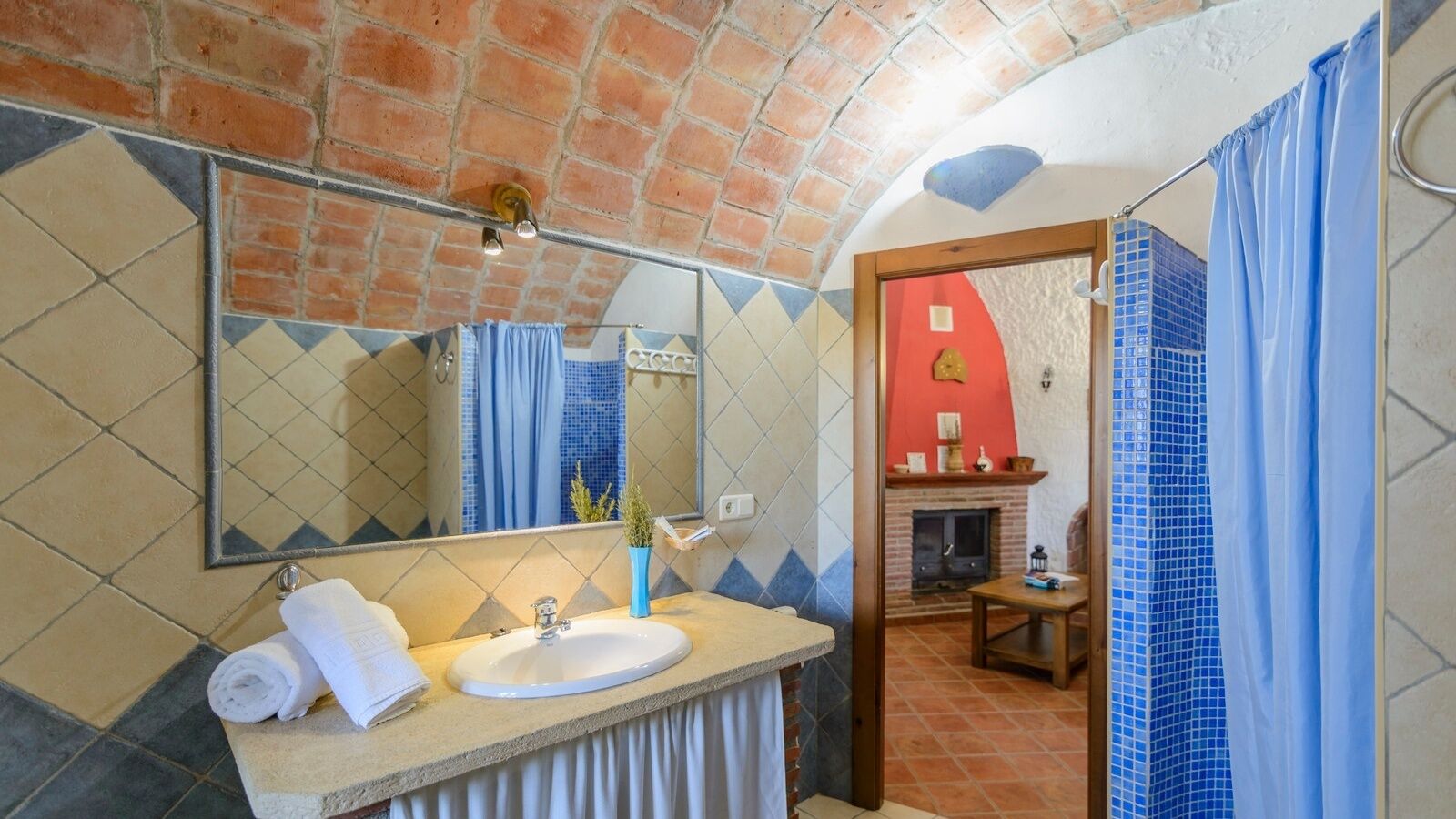 Cuevas La Chumbera - Cerezos 2pax Fonelas by Ruralidays