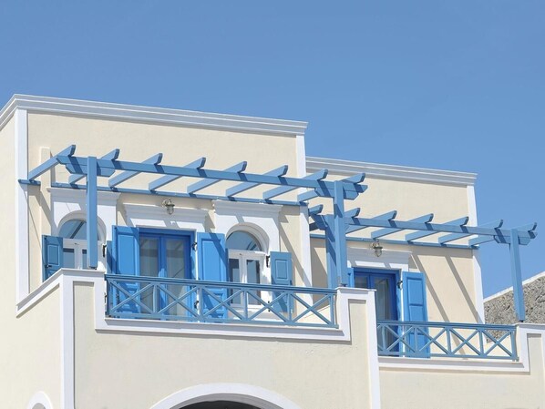 Front of property - Liberty Apartment (Santorini)