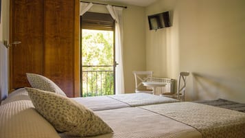 Desk, free cots/infant beds, rollaway beds, free WiFi