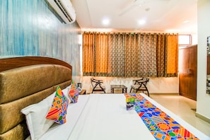 Executive Room | In-room safe, soundproofing, free WiFi