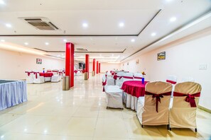 Banquet hall - FabHotel Benz (Mohali)