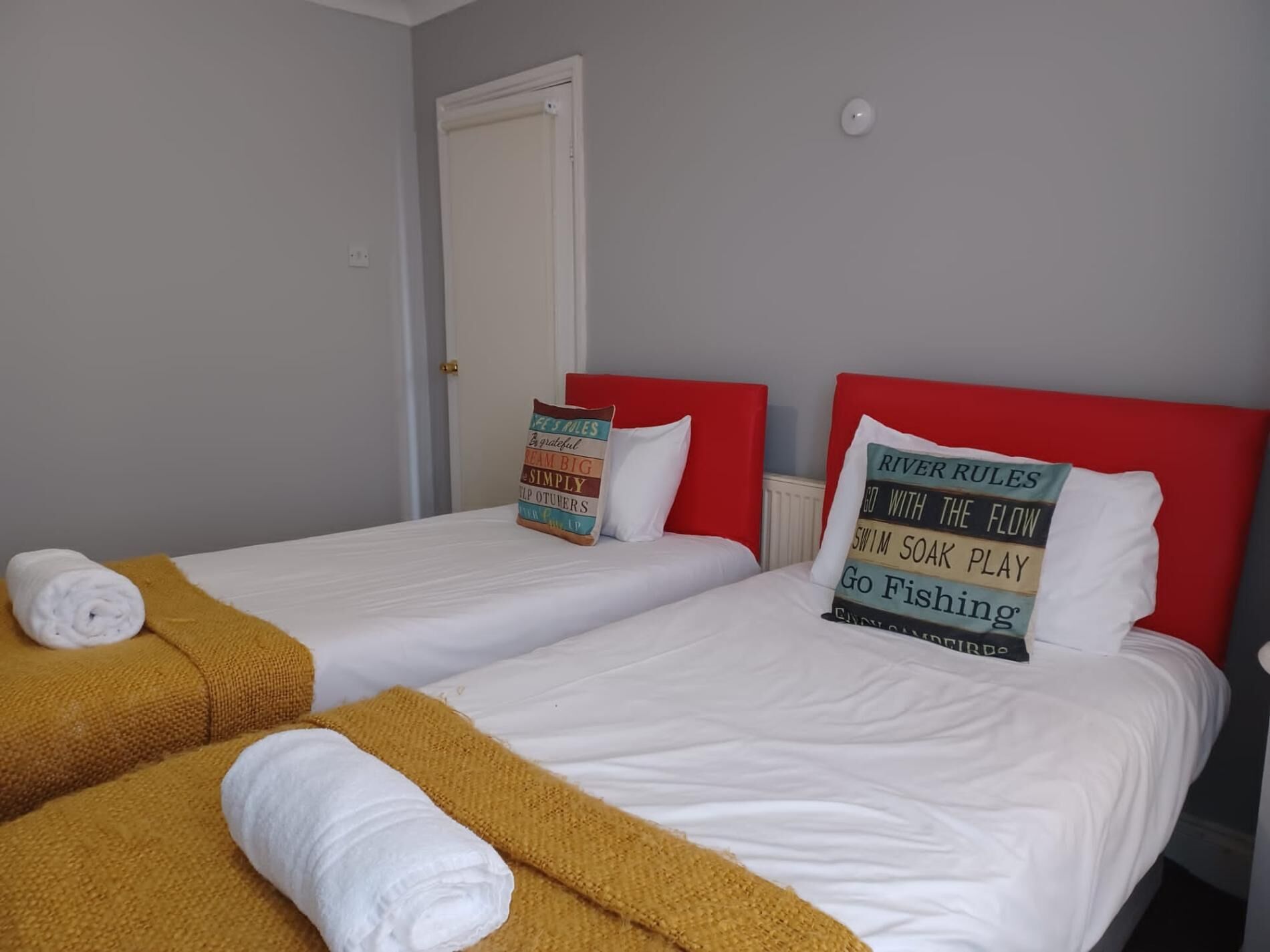 Milton House-Huku Kwetu- Cosy 4 Bedroom-Fully furnished-Modern-Quiet-Free WiFi