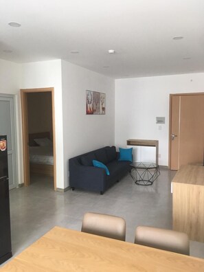 Departamento | Área de sala de estar | Televisión LCD, Netflix, Hulu y reproductor de DVD 