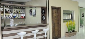 Bar (di hartanah)